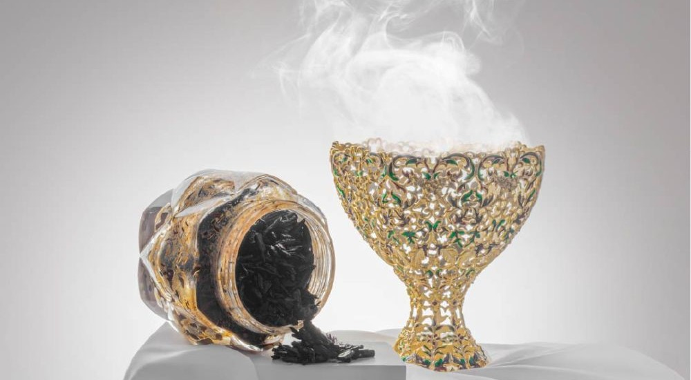 Harmony Between Perfume and Incense in Occasions: Principles of Selecting and Using Scents